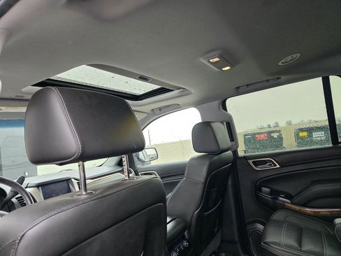 Used 2016 GMC Yukon Denali image 5