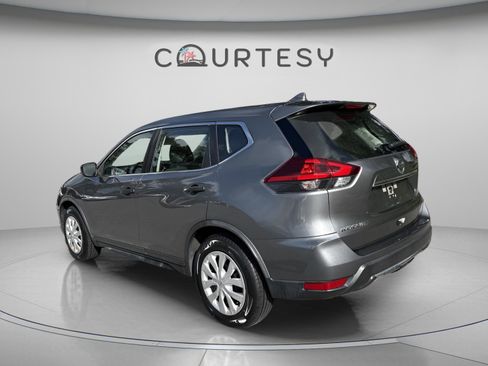 Used 2020 Nissan Rogue S FWD image 5