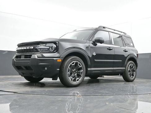 New 2025 Ford Bronco Sport Outer Banks w/ Outer Banks Tech Package+ AWD/4WD image 43