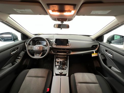 New 2026 Nissan Rogue SV image 9