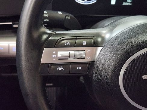 Used 2025 Hyundai Kona SEL FWD image 47