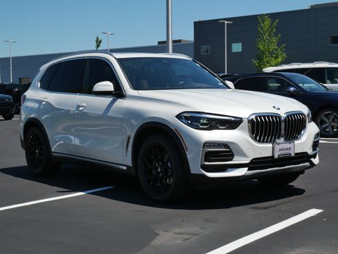 Used 2021 BMW X5 xDrive40i w/ Convenience Package AWD/4WD image 7