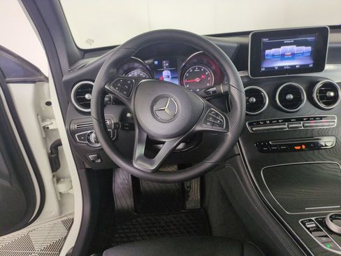 Used 2019 Mercedes-Benz GLC 300 4MATIC image 13