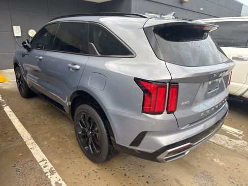 Used 2022 Kia Sorento SX AWD/4WD image 3