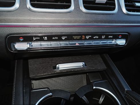 Used 2020 Mercedes-Benz GLE 350 4MATIC image 16