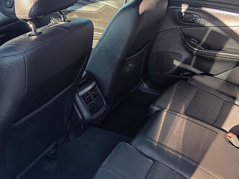 Used 2019 Chevrolet Impala LT image 6