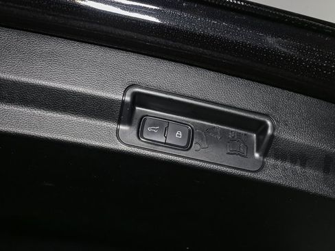 Used 2023 Ford Explorer XLT w/ Equipment Group 202A image 12