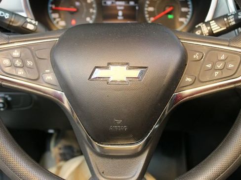 Used 2021 Chevrolet Equinox LS w/ LS Convenience Package image 20