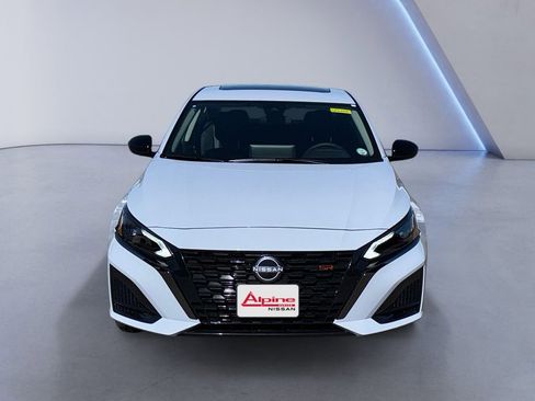 New 2025 Nissan Altima 2.5 SR w/ SR Premium Package image 8
