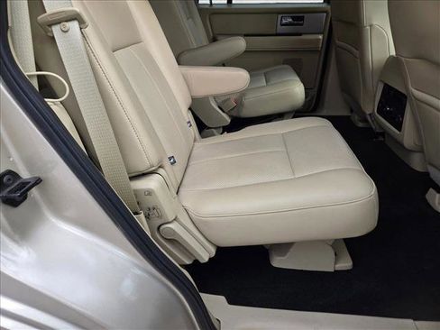 Used 2017 Ford Expedition Limited w/ Equipment Group 301A image 19