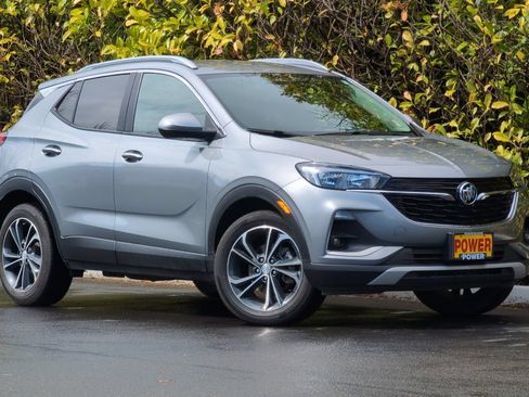Used 2023 Buick Encore GX Select FWD image 2