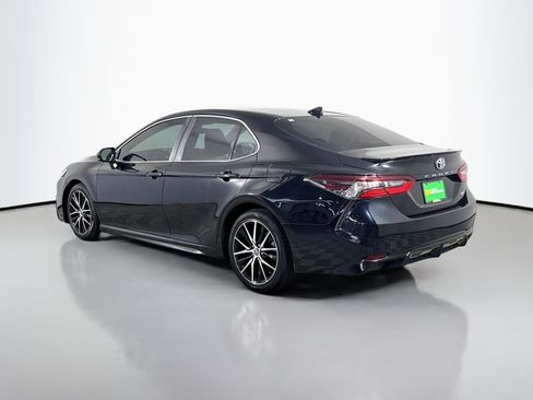 Used 2021 Toyota Camry SE FWD image 7