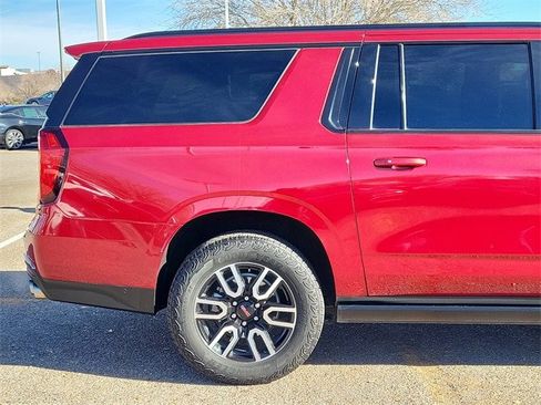 Used 2024 GMC Yukon XL AT4 image 4