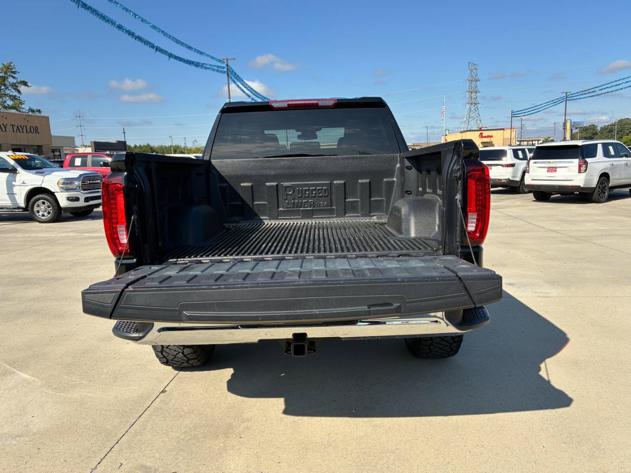 Used 2025 GMC Sierra 1500 SLT AWD/4WD image 30