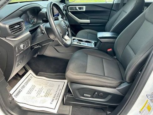 Used 2022 Ford Explorer XLT RWD image 11