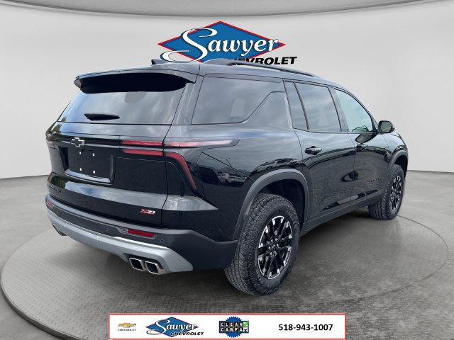 Used 2025 Chevrolet Traverse Z71 w/ LPO, Floor Liner Package AWD/4WD image 5