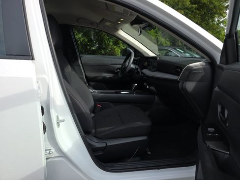 Used 2026 Nissan Kicks S FWD image 18