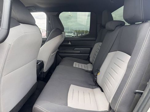 Used 2024 Toyota Tacoma TRD Off-Road image 29