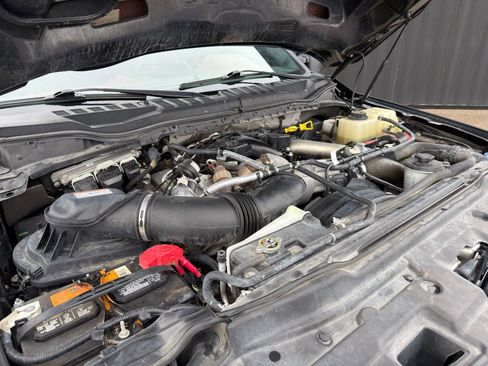 Used 2019 Ford F350 Platinum w/ Platinum Ultimate Package image 39