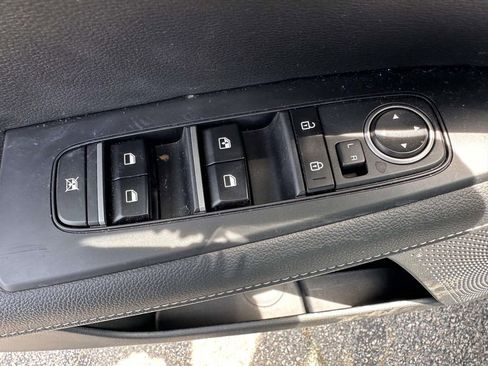Used 2024 Kia Forte GT-Line w/ GT-Line Premium Package FWD image 9