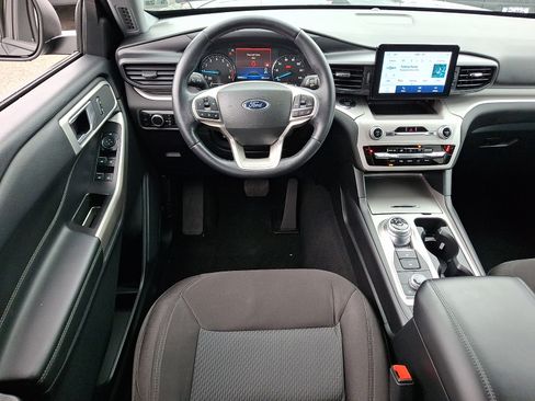 Certified 2023 Ford Explorer XLT AWD/4WD image 12