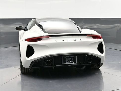 New 2026 Lotus Emira SE image 7