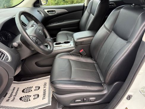 Used 2018 Nissan Pathfinder SL w/ Midnight Edition Package FWD image 21