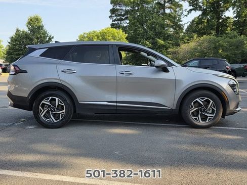 Used 2025 Kia Sportage LX FWD image 6