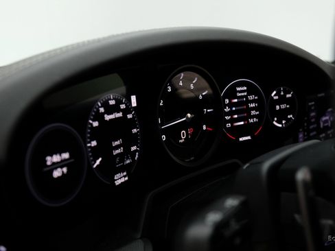 Used 2020 Porsche 911 Carrera 4S image 27