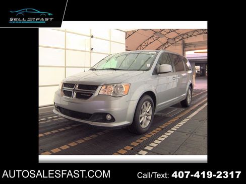 Used 2019 Dodge Grand Caravan SXT w/ Rear Park Assist Package image 1
