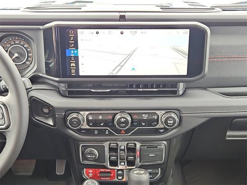 New 2025 Jeep Wrangler Rubicon w/ Convenience Group image 10