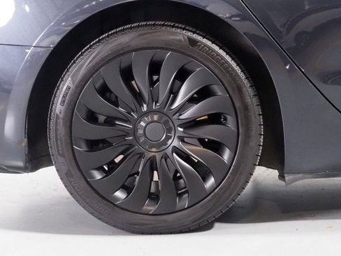 Used 2025 Tesla Model 3 Long Range RWD image 49