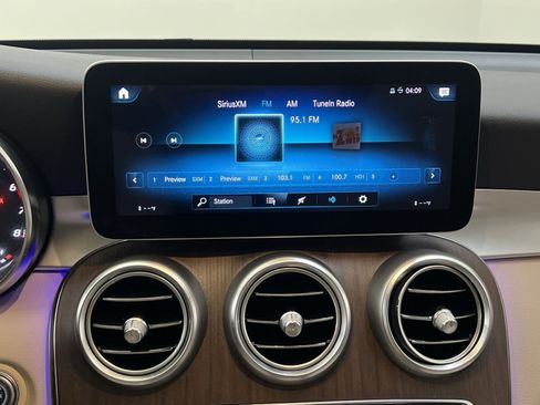 Used 2020 Mercedes-Benz GLC 300 GLC 300 image 16