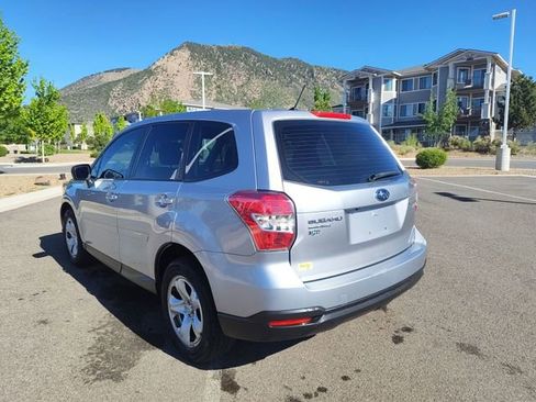 Used 2015 Subaru Forester 2.5i AWD/4WD image 5