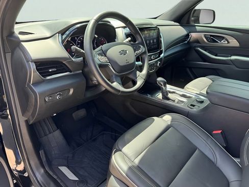 Used 2022 Chevrolet Traverse Premier w/ Redline Edition AWD/4WD image 9