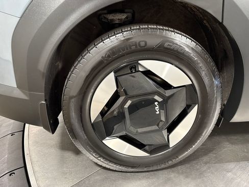 Certified 2024 Kia EV9 Wind AWD/4WD image 33