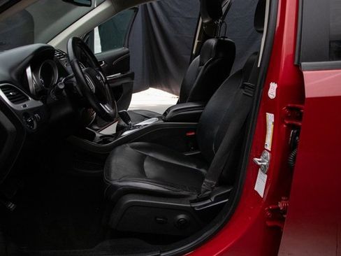 Used 2019 Dodge Journey GT image 27