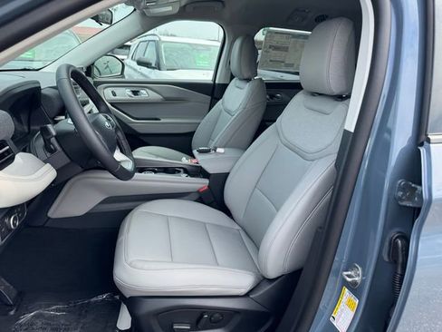 New 2026 Ford Explorer Active w/ Active Comfort Package AWD/4WD image 11