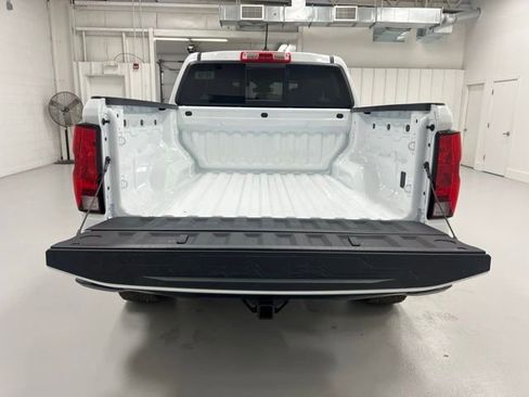 New 2026 Chevrolet Colorado Trail Boss AWD/4WD image 19