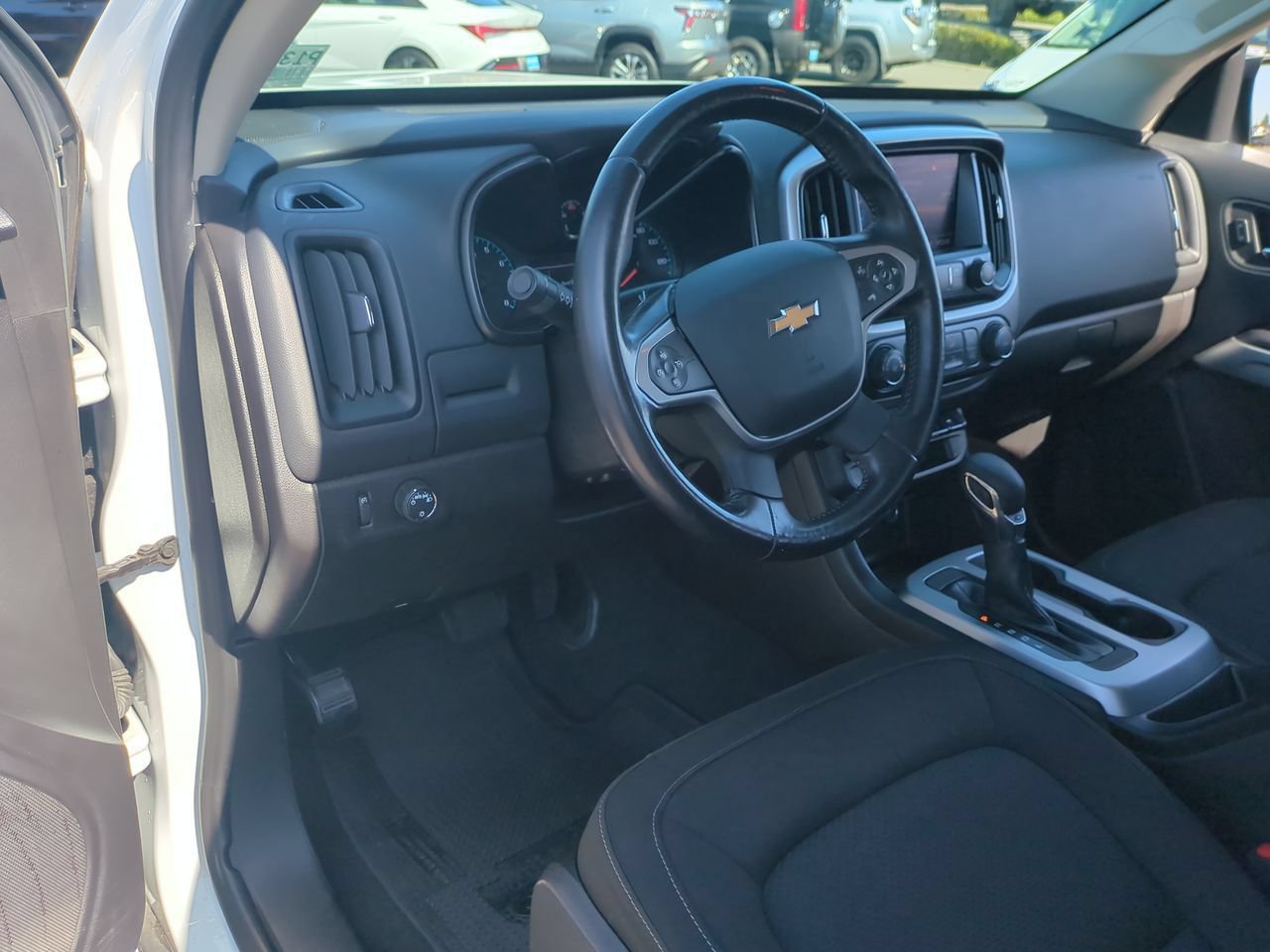 Used 2022 Chevrolet Colorado LT RWD image 10