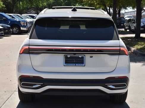 New 2026 Lincoln Nautilus Reserve image 15