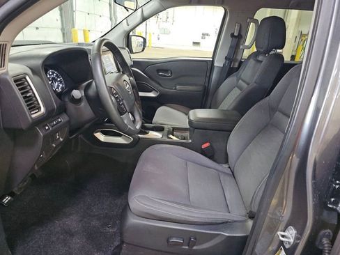 Used 2024 Nissan Frontier SV w/ SV Convenience Package image 12
