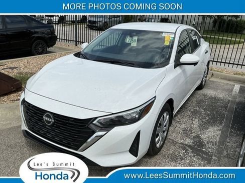 Used 2025 Nissan Sentra S FWD image 1
