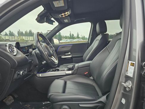 Used 2022 Mercedes-Benz EQB 350 4MATIC image 31