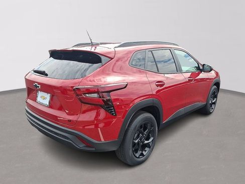 New 2026 Chevrolet Trax LT w/ Sunroof Package FWD image 4