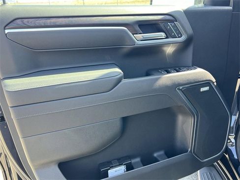 New 2026 GMC Sierra 1500 SLT w/ SLT Premium Plus Package image 10