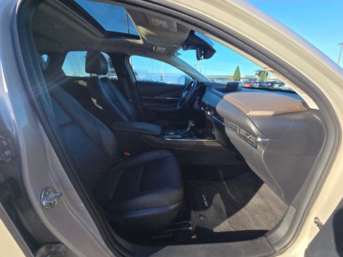 Used 2022 MAZDA CX-30 AWD 2.5 S w/ Premium Package image 11