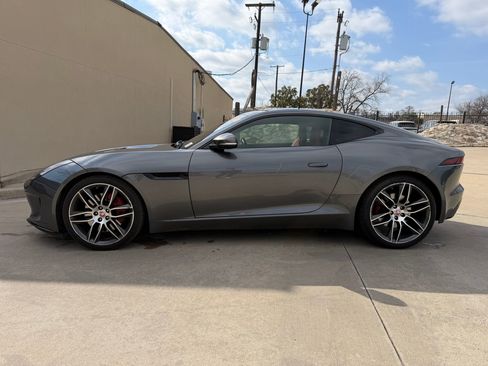 Used 2019 Jaguar F-TYPE Coupe image 2