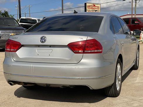 Used 2012 Volkswagen Passat 2.5 SEL FWD image 5