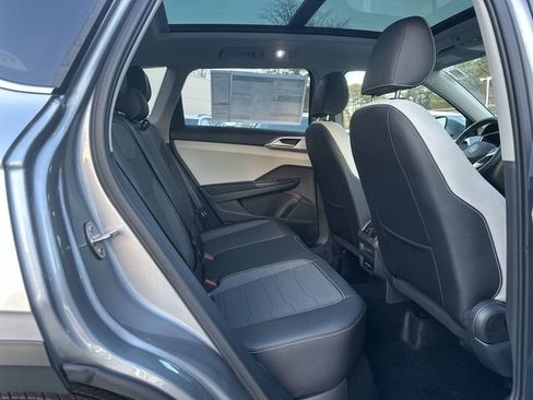 New 2026 Volkswagen Taos SE image 22